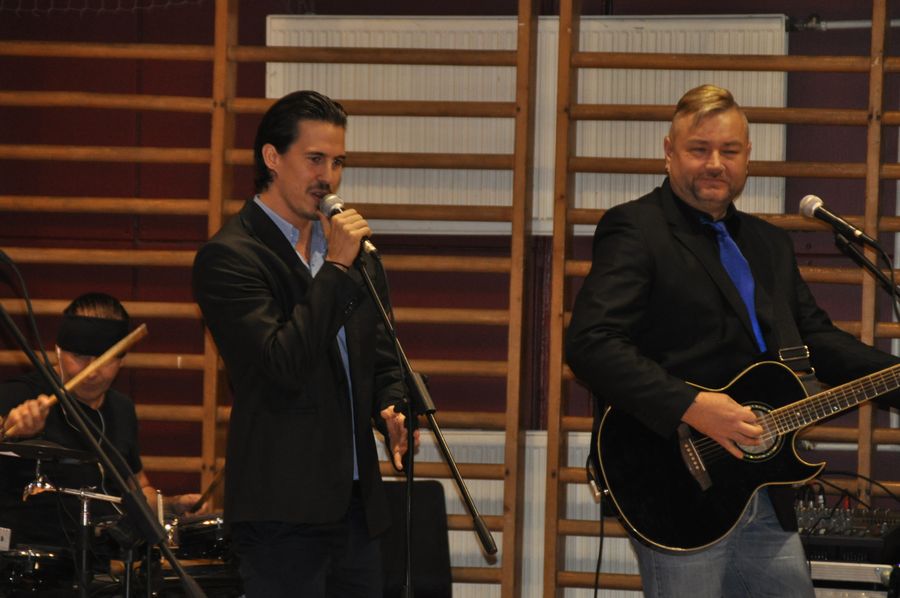 Randevú felvétel király gitár
